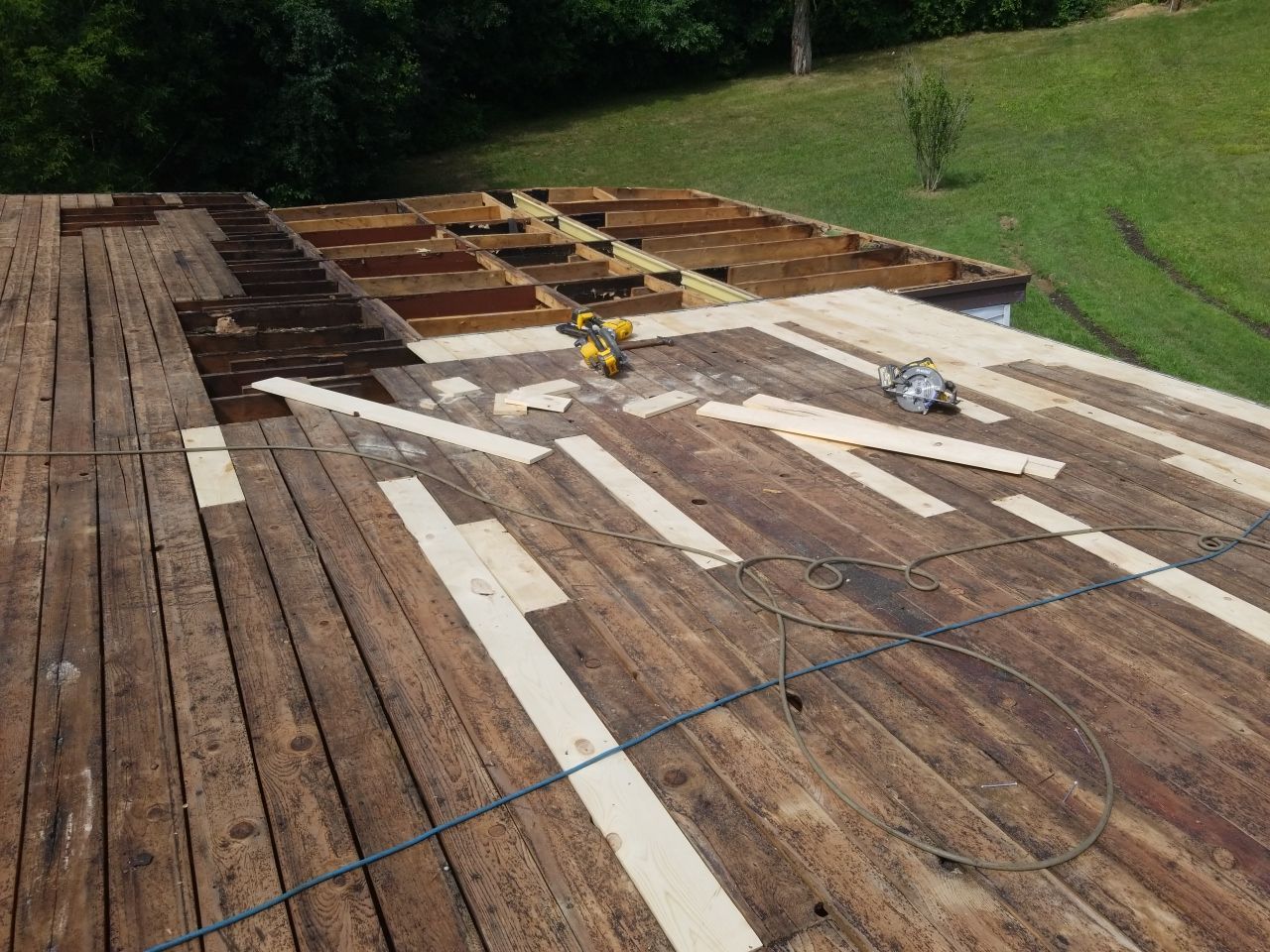 Oakland County Roofing Repair - Decking