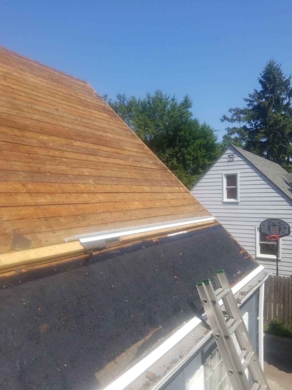 Macomb County Roofer